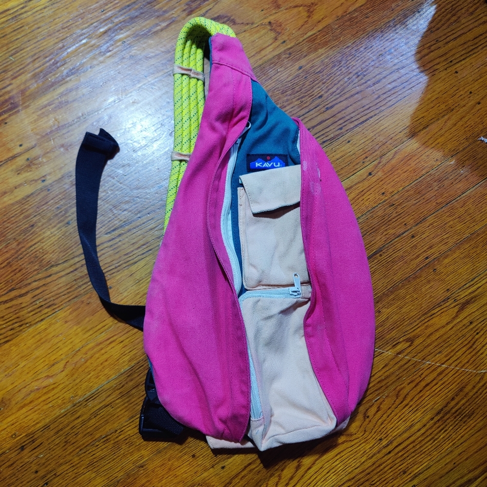 Kavu rope sling compact light crossbody bag
